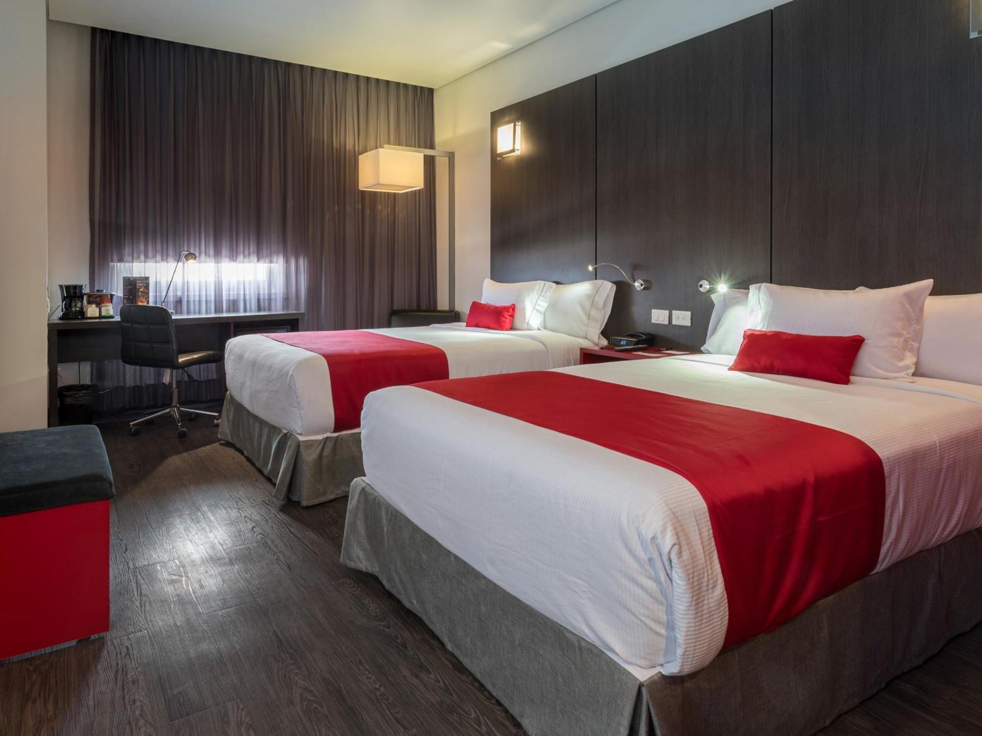 Ramada Encore By Wyndham Guadalajara Sur Palomar Εξωτερικό φωτογραφία