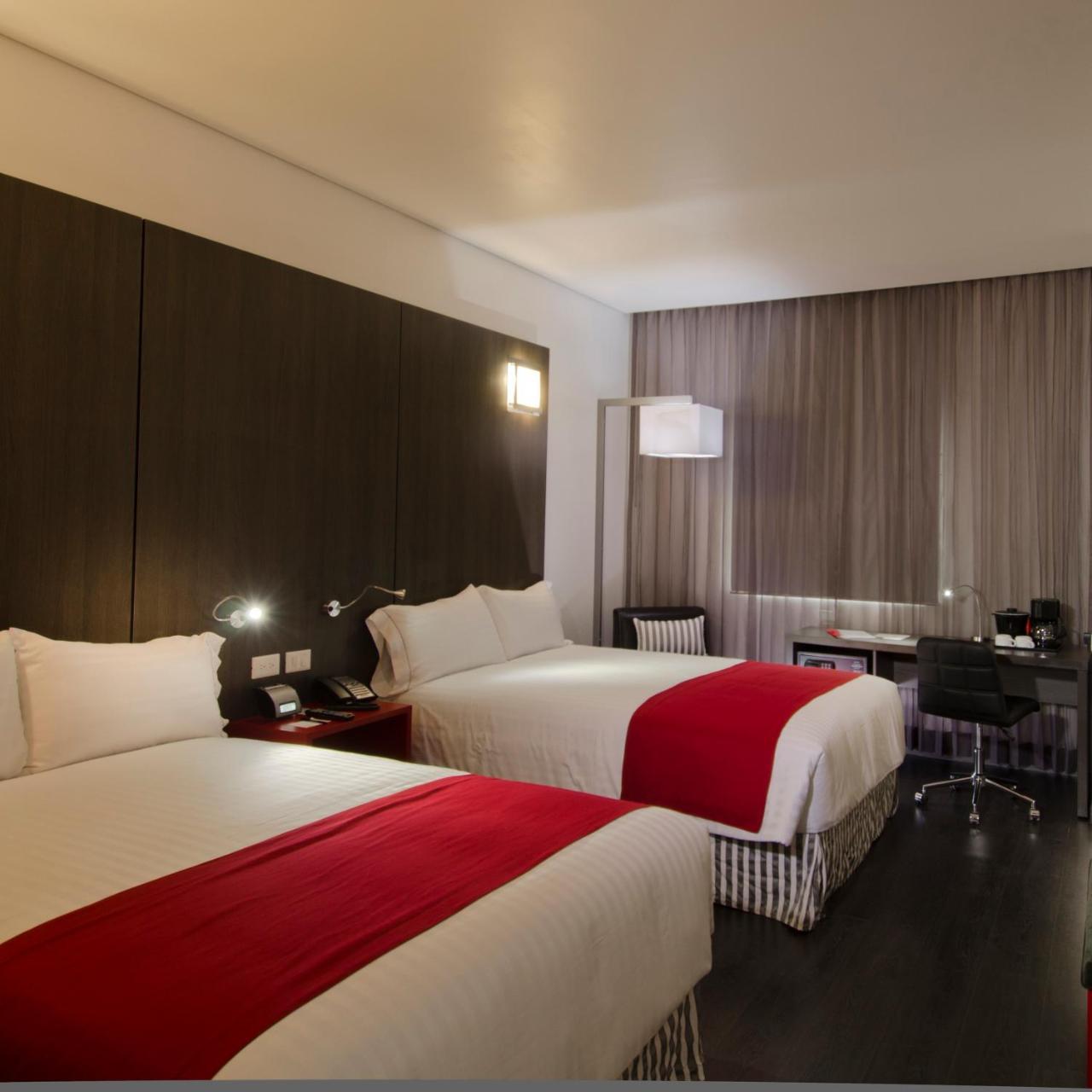 Ramada Encore By Wyndham Guadalajara Sur Palomar Εξωτερικό φωτογραφία